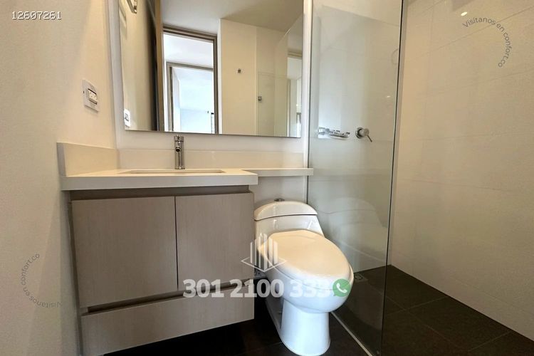 Apartamento de 2 alcobas en arriendo en Altos Del Poblado, Medellín, 80 m² · foto 10 de 24