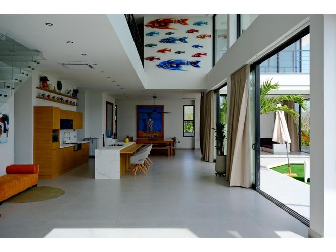 Casa de 8 alcobas en venta en Santa Veronica, Barranquilla, 1200 m² · foto 3 de 24
