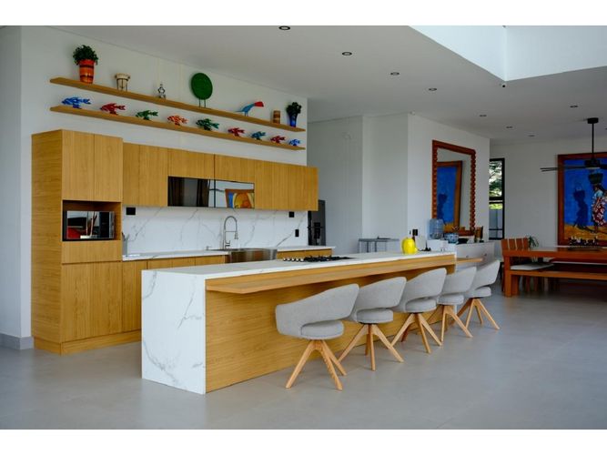 Casa de 8 alcobas en venta en Santa Veronica, Barranquilla, 1200 m² · foto 4 de 24