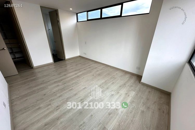 Apartamento de 2 alcobas en arriendo en Altos Del Poblado, Medellín, 80 m² · foto 16 de 24