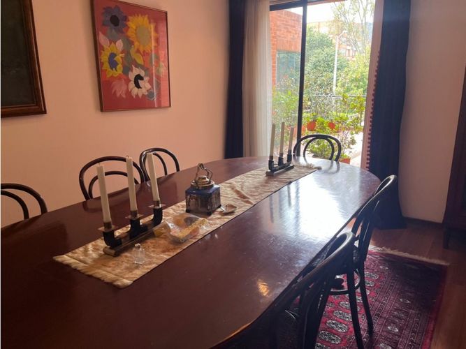Apartamento de 3 alcobas en venta en Santa Barbara, Bogotá, 223 m² · foto 3 de 16