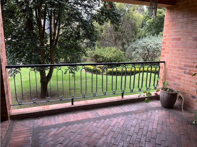 Apartamento de 3 alcobas en venta en Santa Barbara, Bogotá, 223 m² · foto 14 de 16