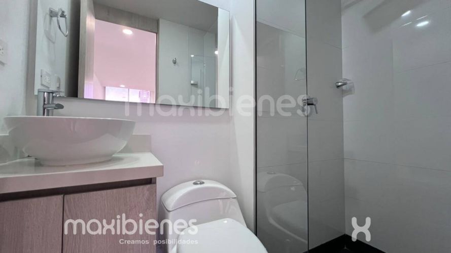 Apartamento de 2 alcobas en arriendo en Las Lomitas, Sabaneta, 80 m² · foto 6 de 14