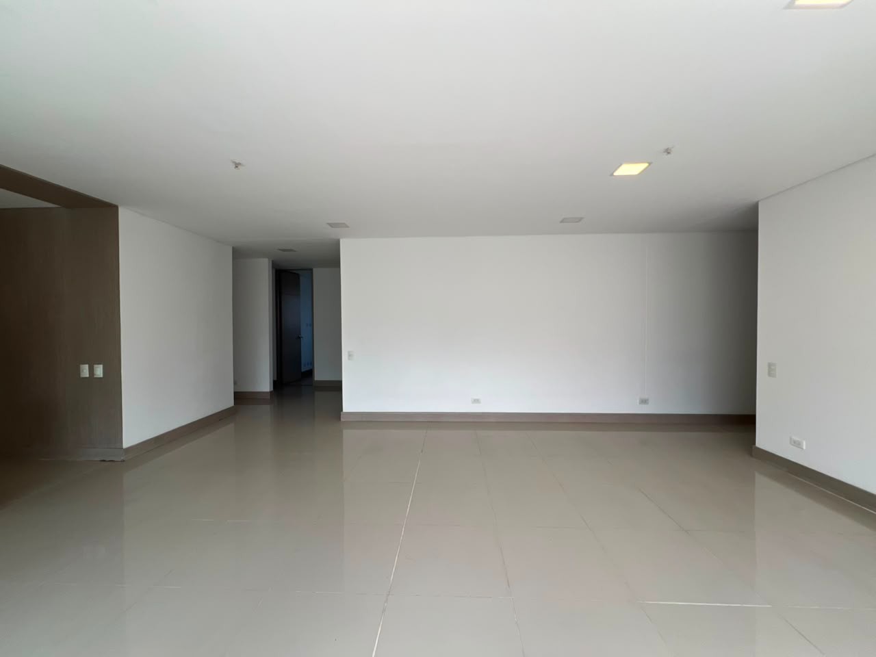 Apartamento en arriendo en La Florida, Medellín · foto 2 de 17
