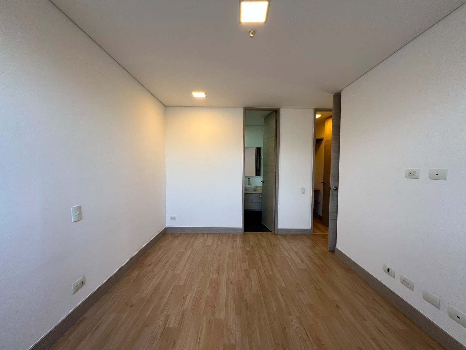 Apartamento en arriendo en La Florida, Medellín · foto 15 de 17