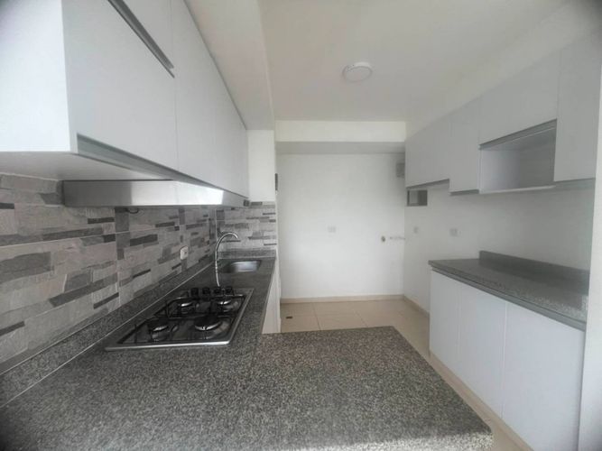 Apartamento de 3 alcobas en arriendo en Bochalema, Cali, 60 m² · foto 2 de 21