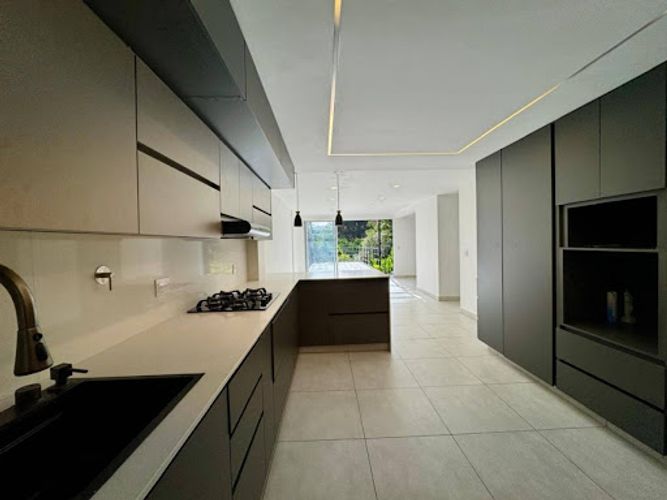 Casa de 4 alcobas en venta en Los Balsos, Medellín, 280 m² · foto 4 de 24