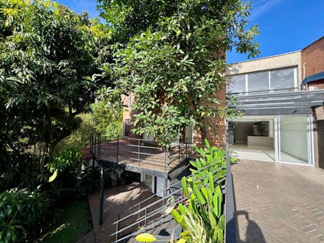 Casa de 4 alcobas en venta en Los Balsos, Medellín, 280 m² · foto 6 de 24