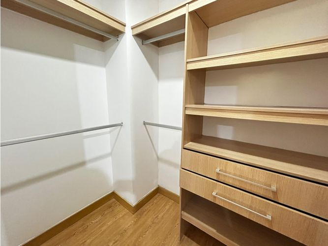 Apartamento de 2 alcobas en arriendo en Los Balsos, Medellín, 77 m² · foto 11 de 18