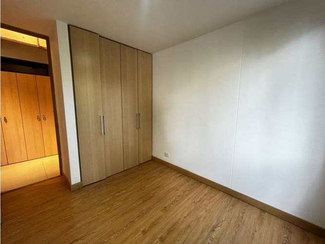 Apartamento de 2 alcobas en arriendo en Los Balsos, Medellín, 77 m² · foto 13 de 18