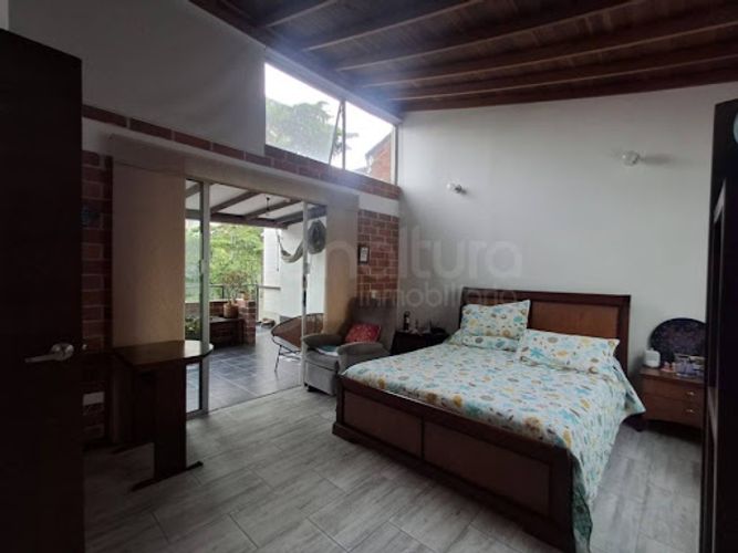 Casa de 3 alcobas en venta en Suramérica, La Estrella, 139 m² · foto 12 de 24