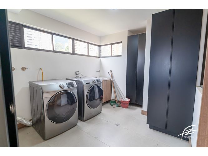 Apartamento en venta en El Poblado, Medellín · foto 15 de 22