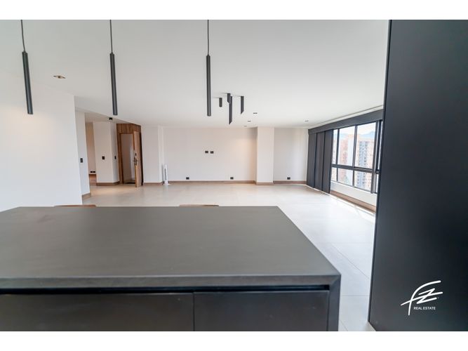 Apartamento en venta en El Poblado, Medellín · foto 22 de 22
