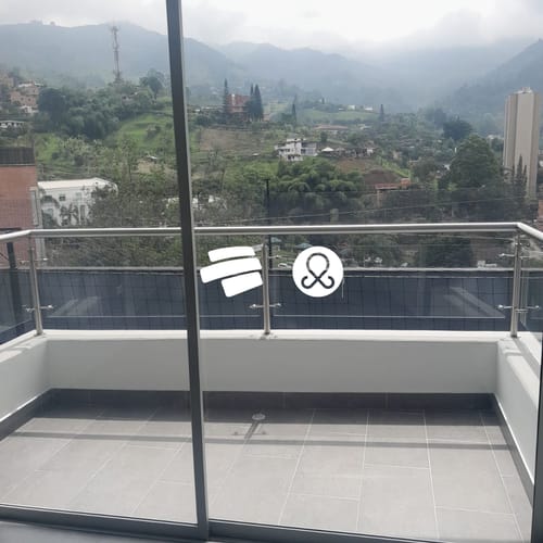 Apartamento de 3 alcobas en venta en Loma De La Doctora, Sabaneta, 70 m² · foto 2 de 23