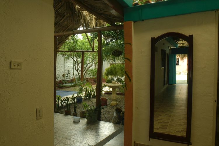 Casa de 7 alcobas en venta en El Carmen, Puerto Colombia, 464 m² · foto 2 de 17