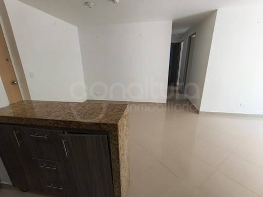 Apartamento de 3 alcobas en arriendo en La Navarra, Bello, 55 m² · foto 3 de 17