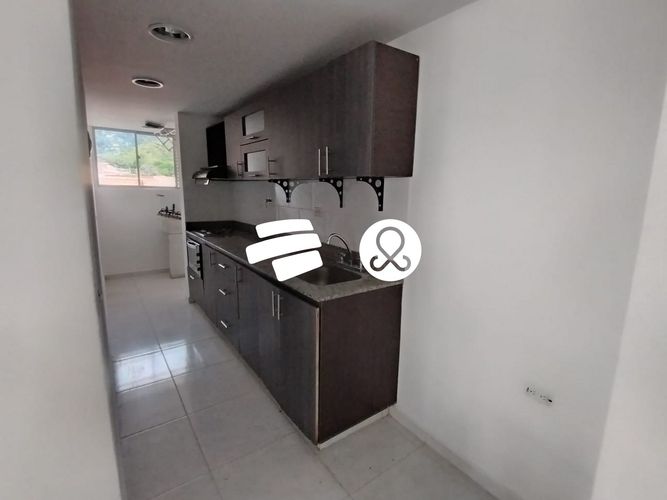 Apartamento de 3 alcobas en venta en La Maria, Copacabana, 75 m² · foto 5 de 24