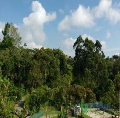 Casa de 7 alcobas en venta en La Bermejala, La Estrella, 592 m² · foto 14 de 19