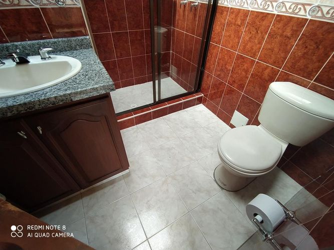 Casa de 5 alcobas en venta en La Esmeralda, Bogotá, 363 m² · foto 15 de 24