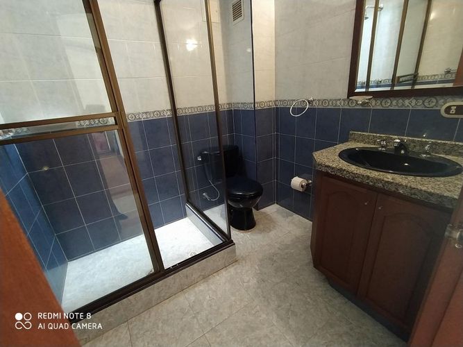 Casa de 5 alcobas en venta en La Esmeralda, Bogotá, 363 m² · foto 18 de 24