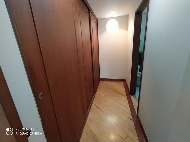 Casa de 5 alcobas en venta en La Esmeralda, Bogotá, 363 m² · foto 19 de 24