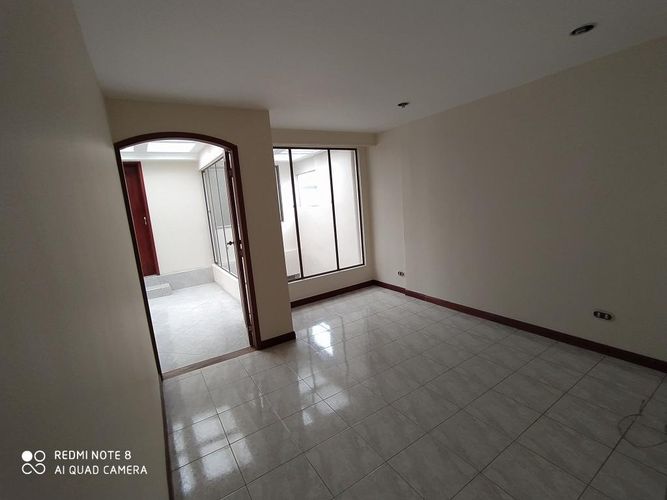 Casa de 5 alcobas en venta en La Esmeralda, Bogotá, 363 m² · foto 21 de 24