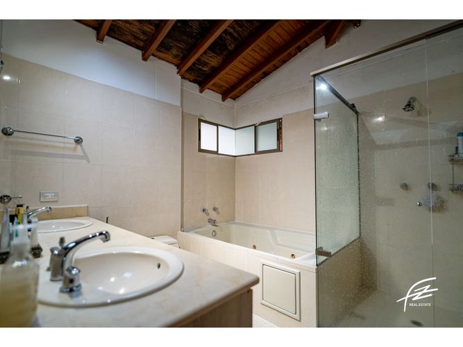Casa de 4 alcobas en venta en Mesa, Envigado, 350 m² · foto 4 de 24