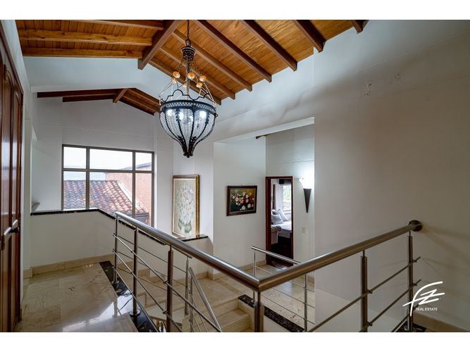 Casa de 4 alcobas en venta en Mesa, Envigado, 350 m² · foto 5 de 24