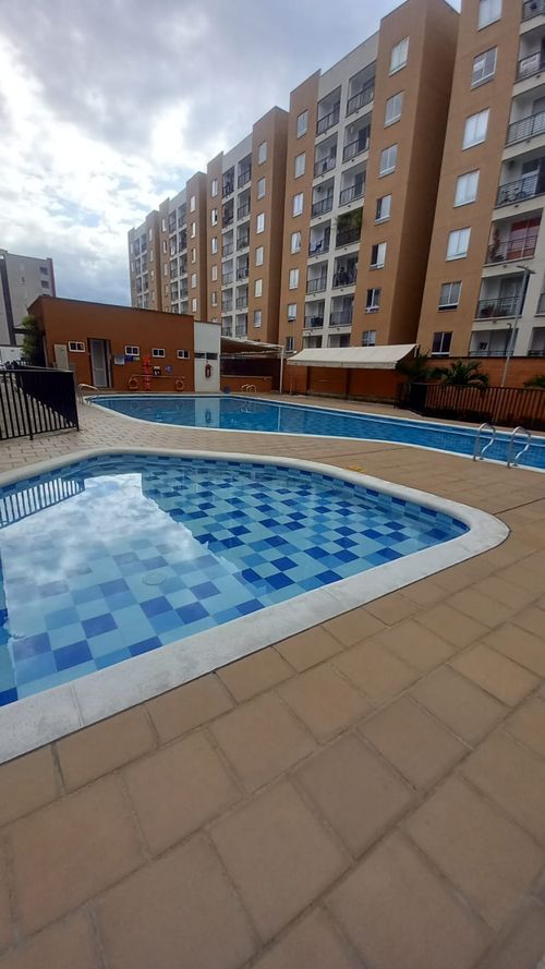 Apartamento de 2 alcobas en venta en Bochalema, Cali, 57 m² · foto 2 de 24