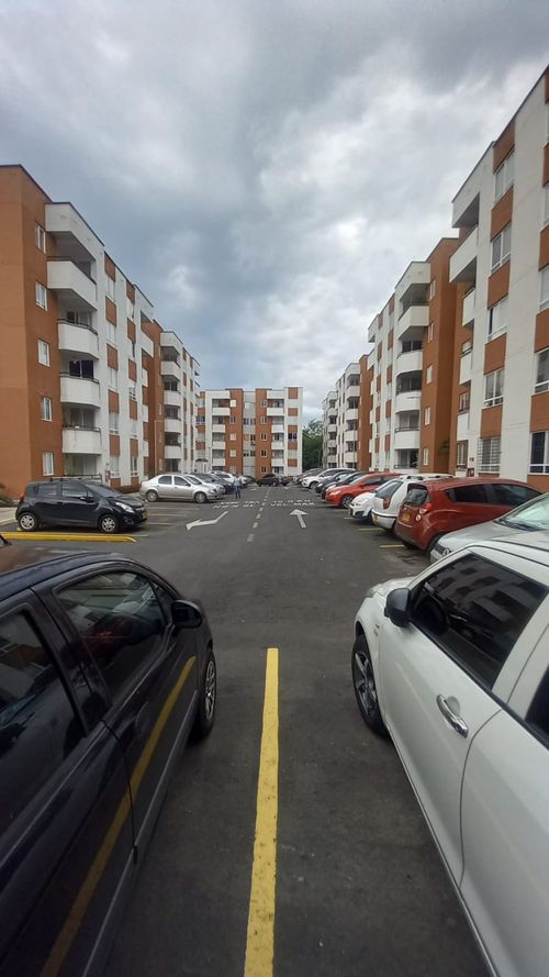 Apartamento de 2 alcobas en venta en Bochalema, Cali, 57 m² · foto 3 de 24