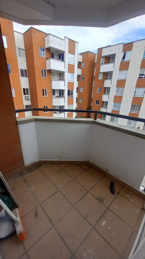 Apartamento de 2 alcobas en venta en Bochalema, Cali, 57 m² · foto 7 de 24