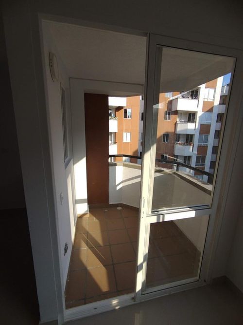 Apartamento de 2 alcobas en venta en Bochalema, Cali, 57 m² · foto 8 de 24