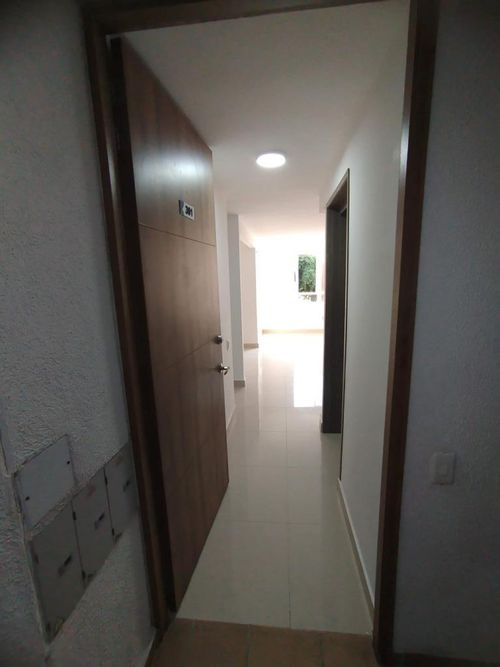 Apartamento de 2 alcobas en venta en Bochalema, Cali, 57 m² · foto 9 de 24