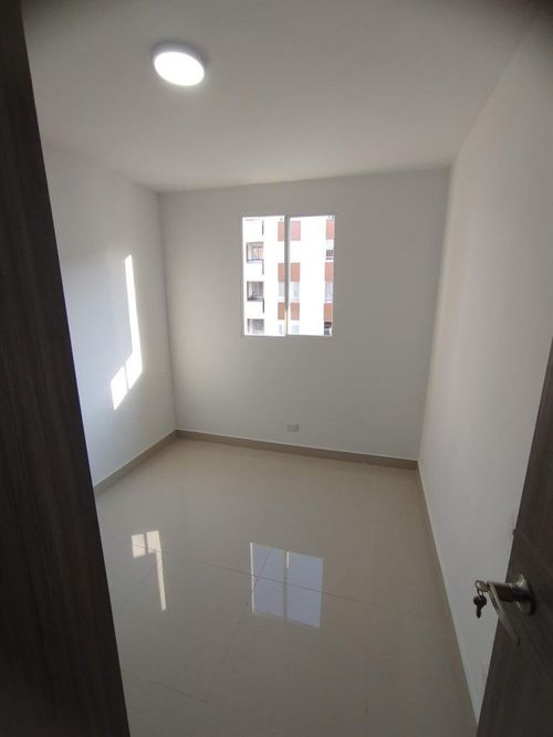 Apartamento de 2 alcobas en venta en Bochalema, Cali, 57 m² · foto 10 de 24