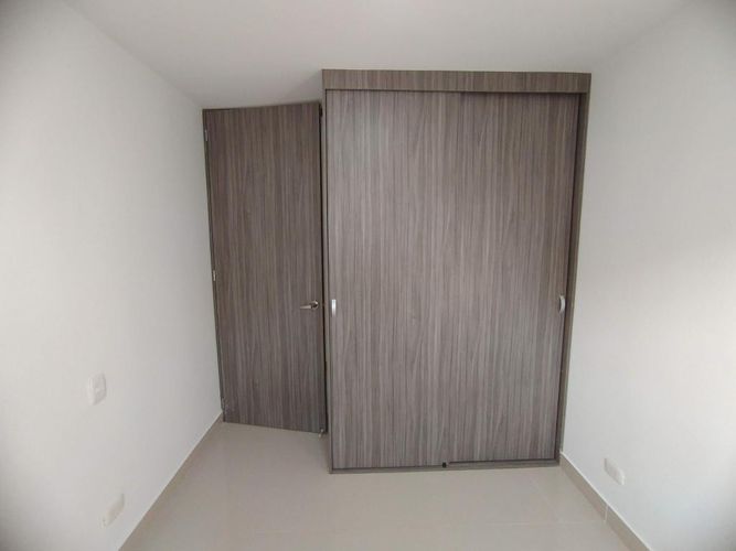 Apartamento de 2 alcobas en venta en Bochalema, Cali, 57 m² · foto 12 de 24