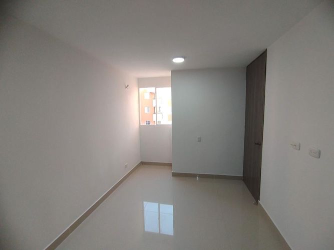 Apartamento de 2 alcobas en venta en Bochalema, Cali, 57 m² · foto 13 de 24