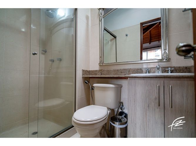 Casa de 4 alcobas en venta en Mesa, Envigado, 350 m² · foto 16 de 24
