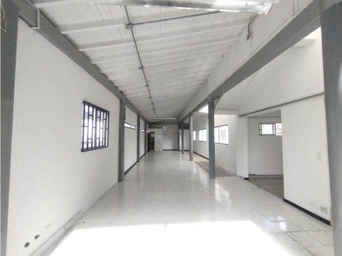 Casa de 1 alcoba en venta en Astorga, Medellín, 490 m² · foto 4 de 24