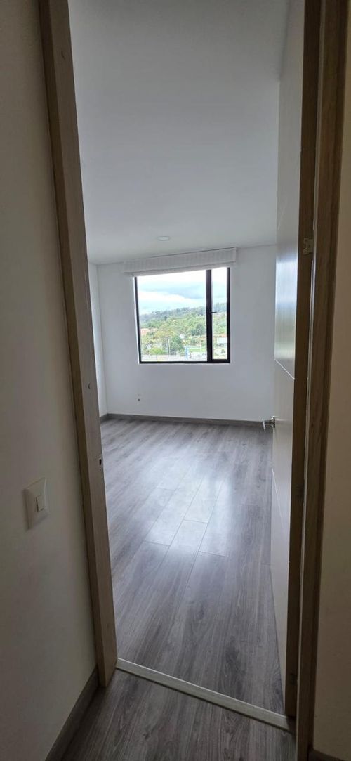 Apartamento de 2 alcobas en venta en Prados De La Sabana, Bogotá, 81 m² · foto 5 de 15