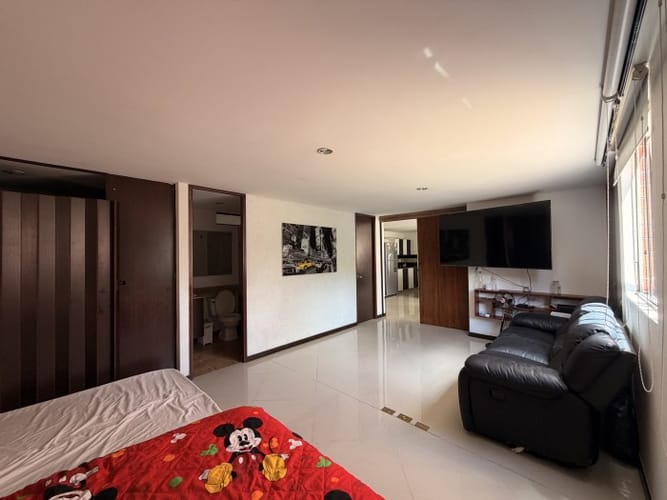 Apartamento de 1 alcoba en venta en El Poblado, Medellín, 33 m² · foto 14 de 23