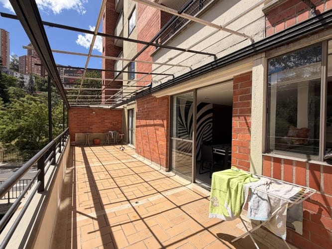 Apartamento de 1 alcoba en venta en El Poblado, Medellín, 33 m² · foto 19 de 23