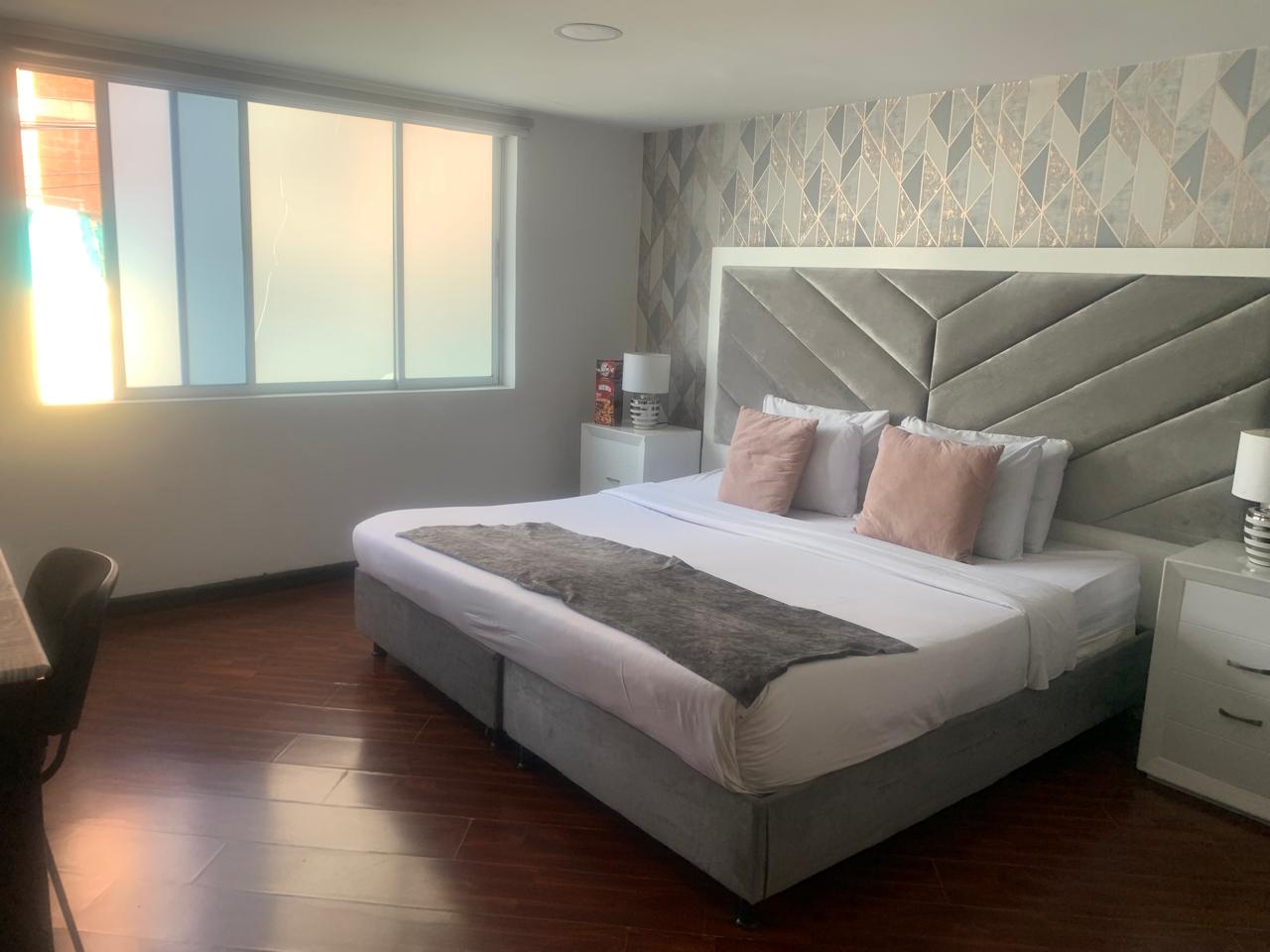 Casa en venta en Quinta Paredes, Bogotá · foto 11 de 24