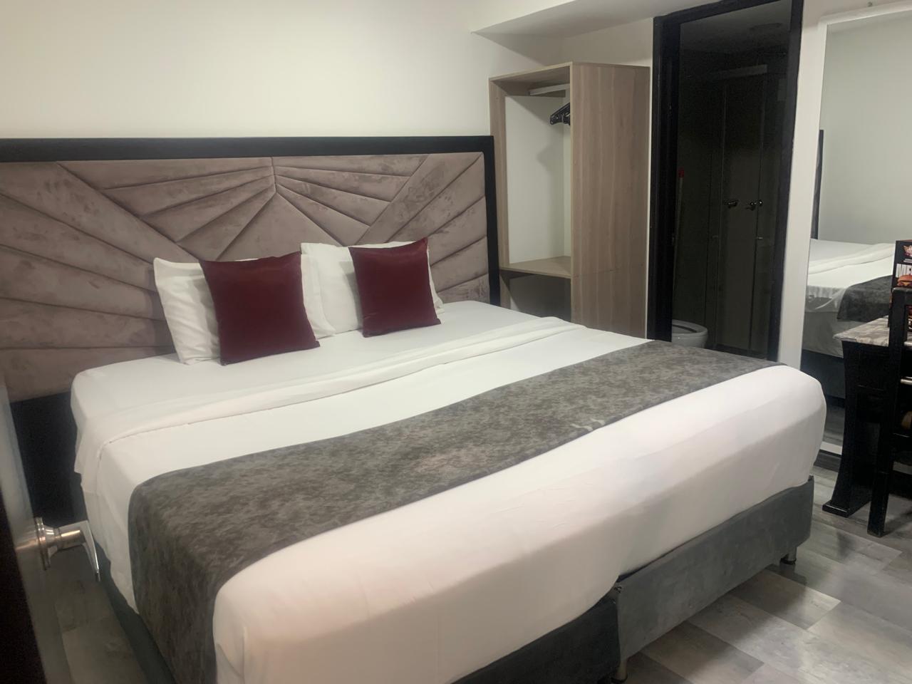 Casa en venta en Quinta Paredes, Bogotá · foto 21 de 24