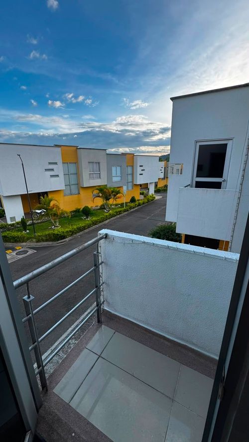 Casa de 3 alcobas en venta en Romelia Alta, Dosquebradas, 110 m² · foto 2 de 14