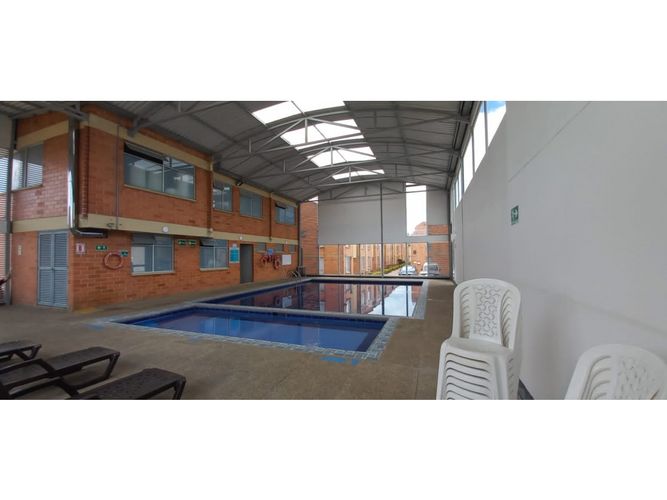 Casa de 3 alcobas en venta en Horizonte, Madrid, 93 m² · foto 4 de 24