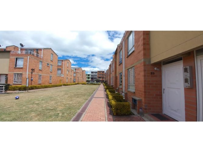 Casa de 3 alcobas en venta en Horizonte, Madrid, 93 m² · foto 15 de 24