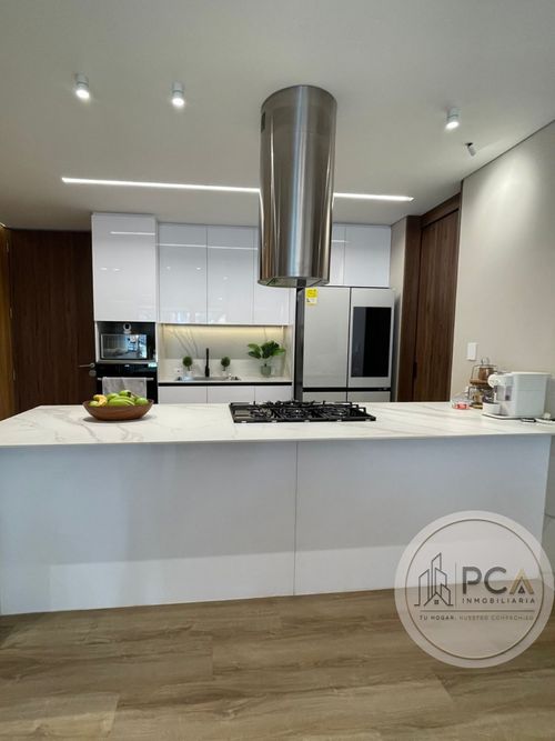 Apartamento de 3 alcobas en venta en Cerros De Suba, Bogotá, 175 m² · foto 4 de 24