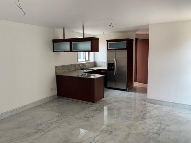 Casa de 11 alcobas en venta en Ciudad Jardin, Cali · foto 15 de 23