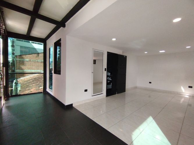 Oficina en arriendo en San Diego, Medellín, 35 m² · foto 9 de 10