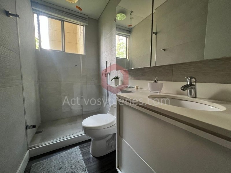 Apartamento en arriendo en El Poblado, Medellín · foto 22 de 24